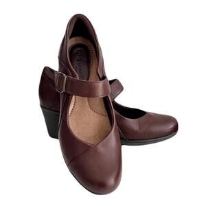 Earth Origins Brown Leather Belle Mary Jane Heels, Size 8